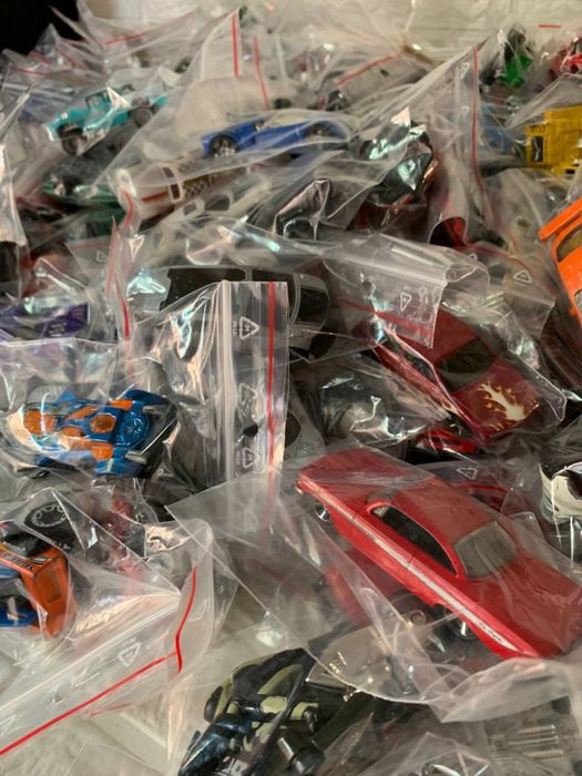 Zestaw hotwheels