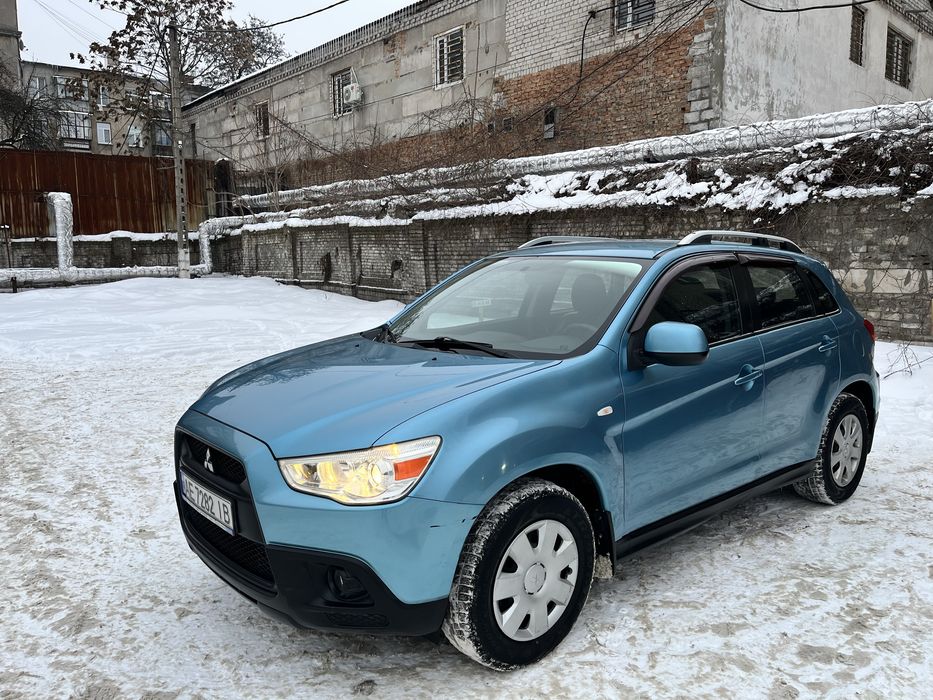 Mitsubishi ASX 2011 року