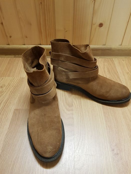 Замшеві ботильйони Mango