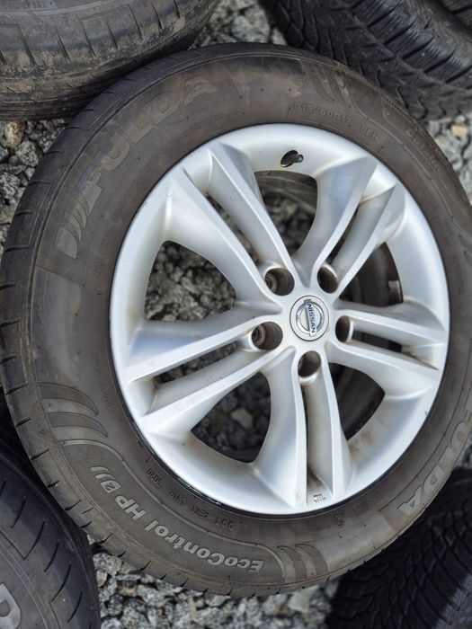 Nissan Koła letnie 215/60 R17