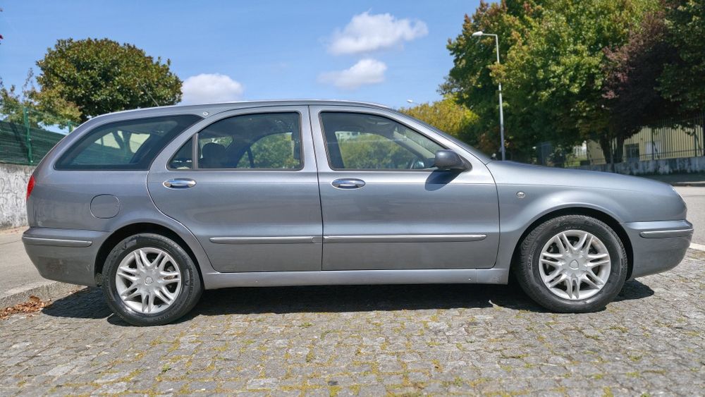 Lancia Lybra 1.9 JTD nacional AC