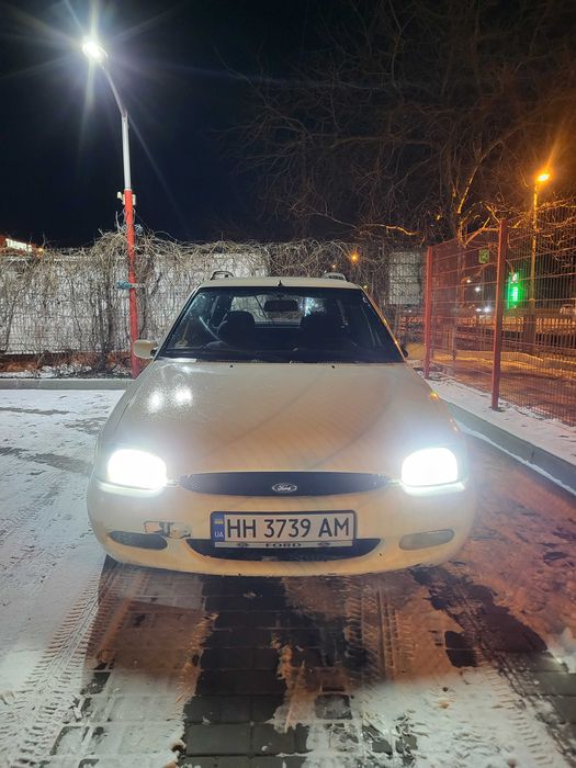 Продам FORD   ..