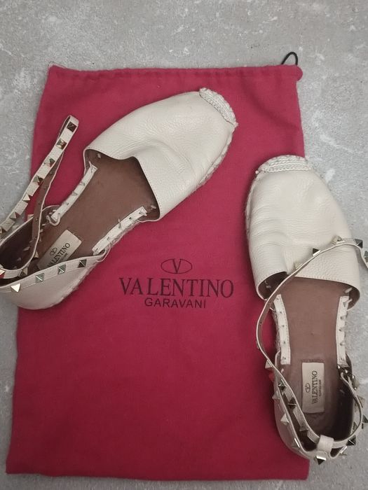 шкіряні босоніжки від Valentino Garavani