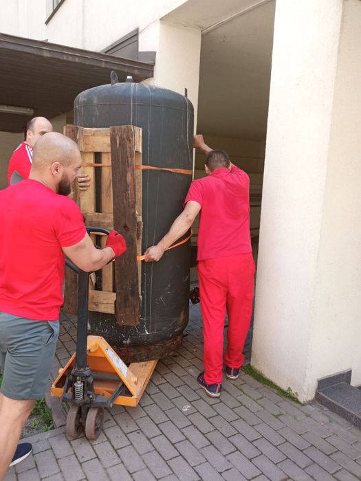 Услуги грузчиков Киев. Доставка твердотопливных котлов, бойлеров.