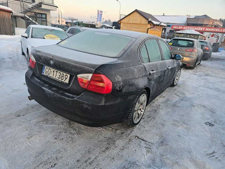 BMW e90/2005 r/2.0 benzyna/129KM/opłaty aktualne/TYŁ NAPĘD/JASNE SKÓRY