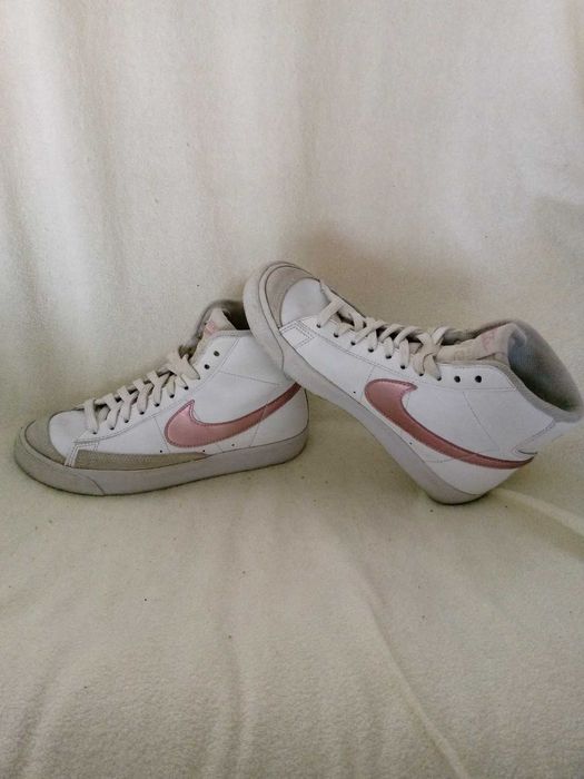 Oryginalne Sneakersy Młodzieżowe Nike Blazer Mid '77 r. 38 Białe