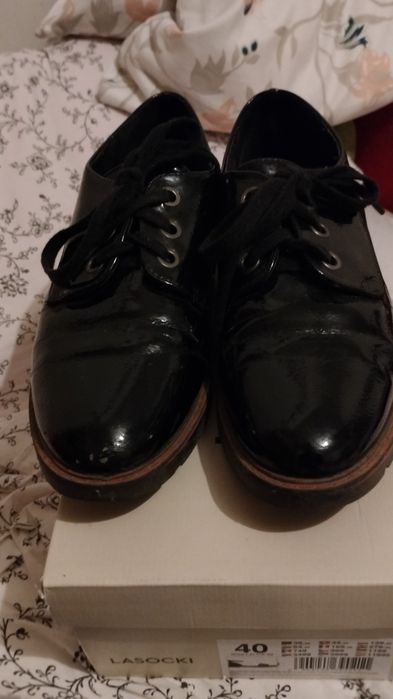 Lakierki oxfordki rozm.39