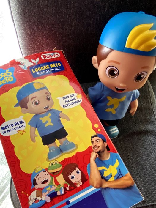 Boneco Luccas cheiroso com Som, 14 frases icónicas (original)