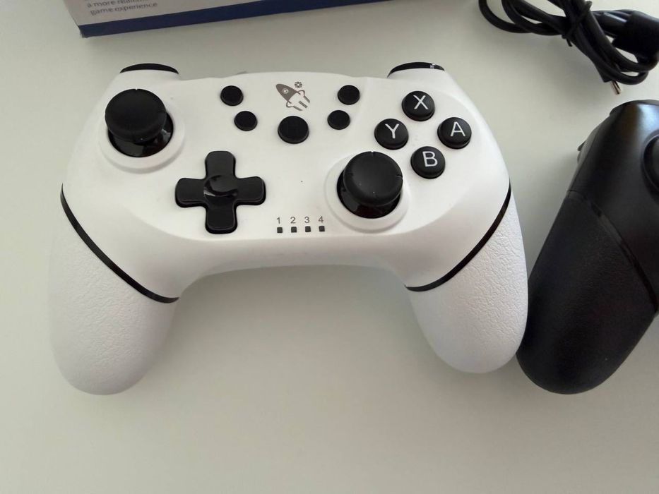 бездротові контролери від бренду AceGamer