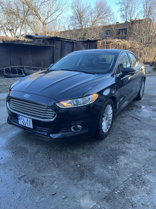 Продам Форд Фьюжн гибрид  (Ford Fusion hybrid plug in)