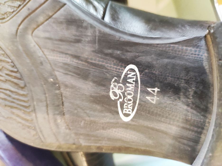 Продам кожаные туфли