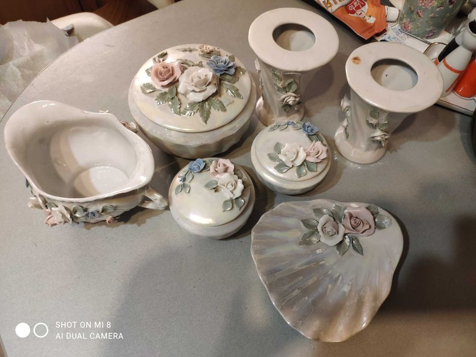 Продам   гарнитур