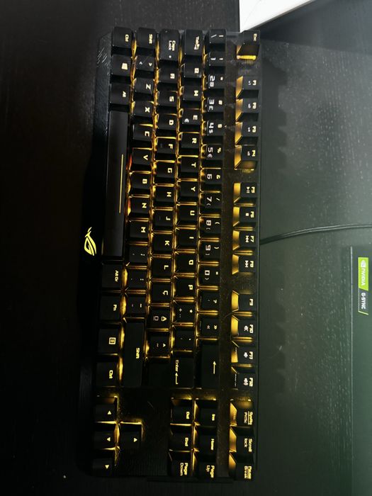 Teclado Asus Rog Strix Scope NX TKL