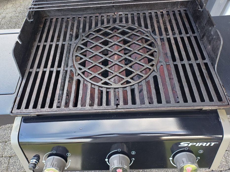 Grill Gazowy Weber Spirit e310 3 palniki plus boczny