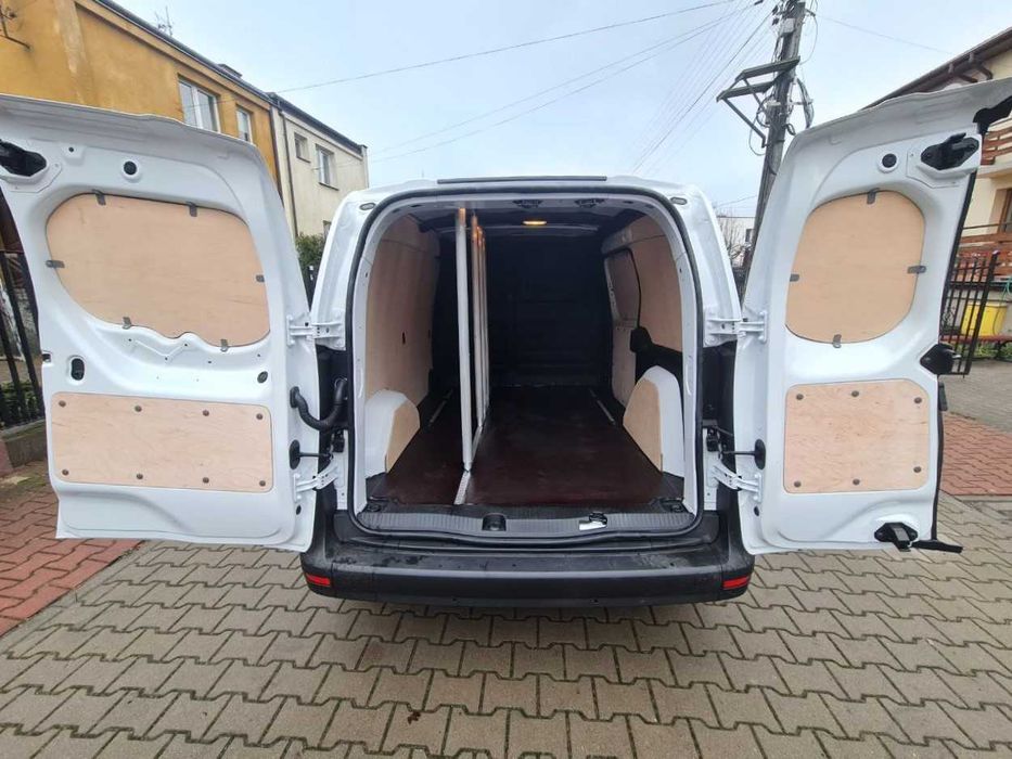 Zabudowa zabezpieczenie ze sklejki Mercedes Citan van