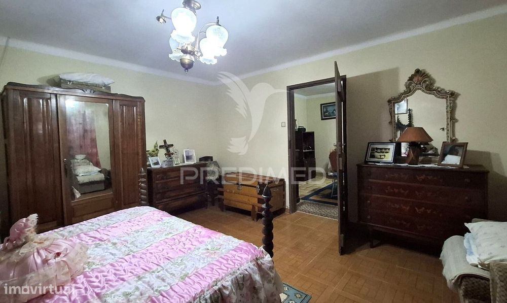 Moradia T1 pronta a Habitar com Terreno, Santos, Santarém.