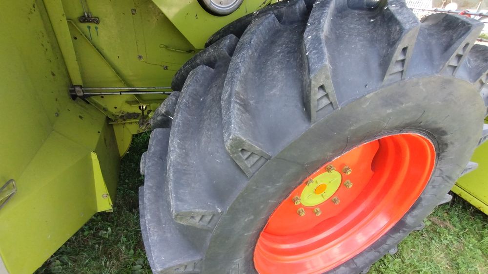 Claas Dominator 78s