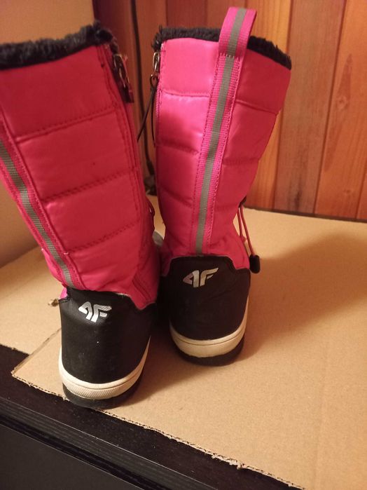 Kozaki dla dziewczyny