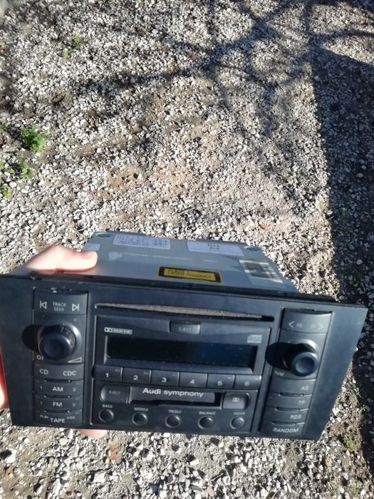 Rádio Audi A4 B5