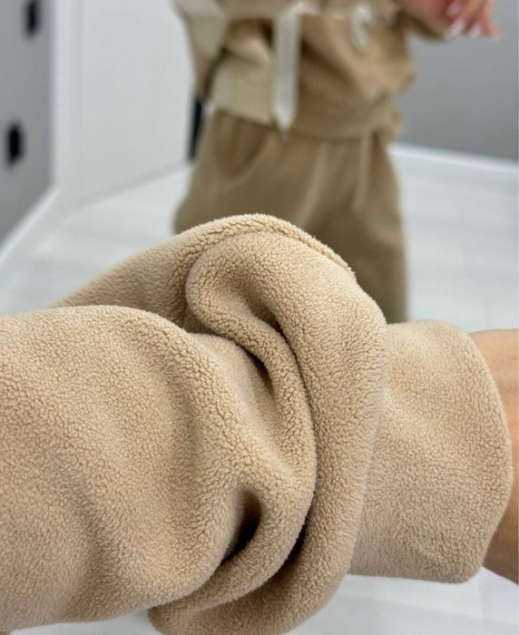 Модный теплый спортивный костюм женский флисовый