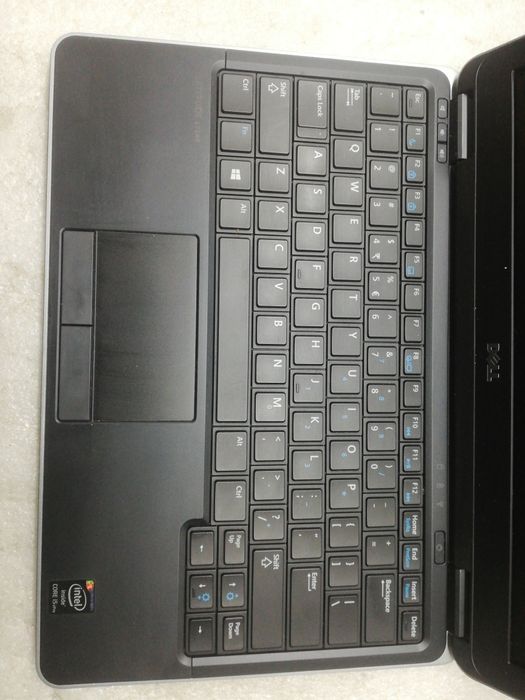 Dell Latitude E7240 peças