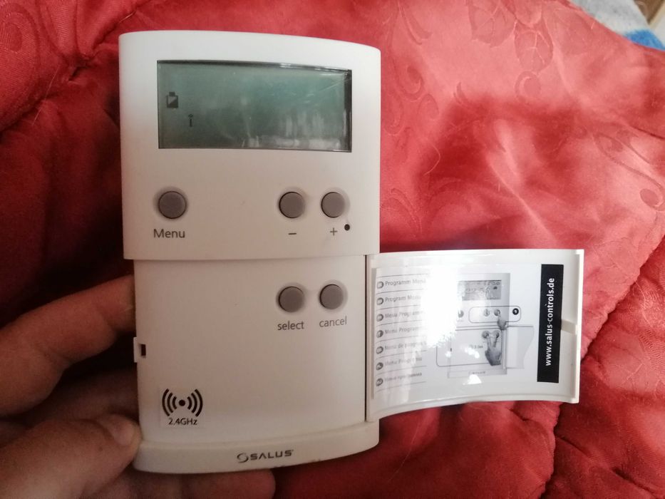 Salus v07.2 Cyfrowy Regulator Temperatury
