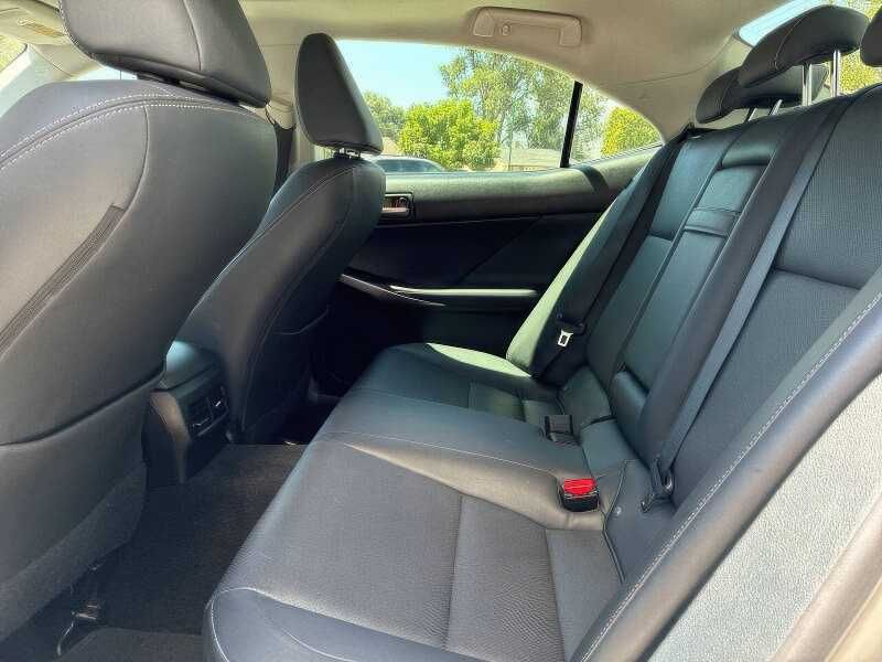 2017 Lexus IS 300