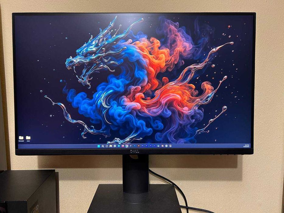 Монітор Dell P2720D