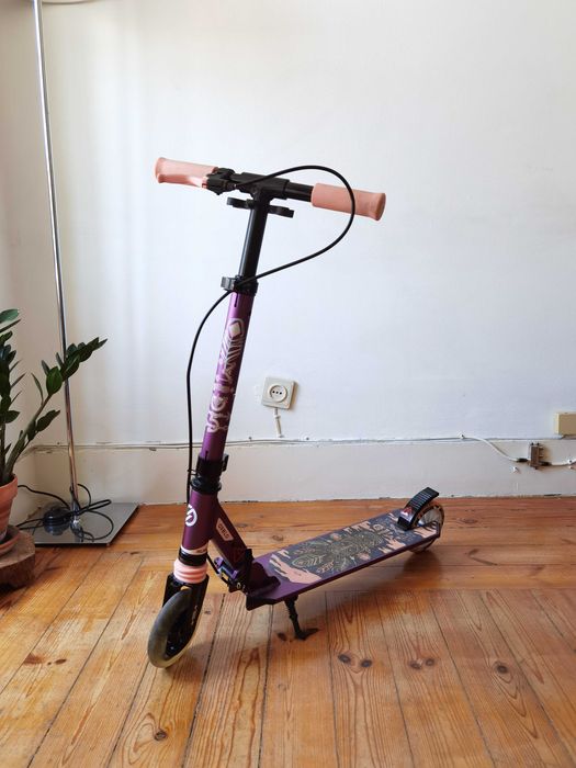 Trotinete Oxelo Mid 5 com Suspensão e Roda Luminosa