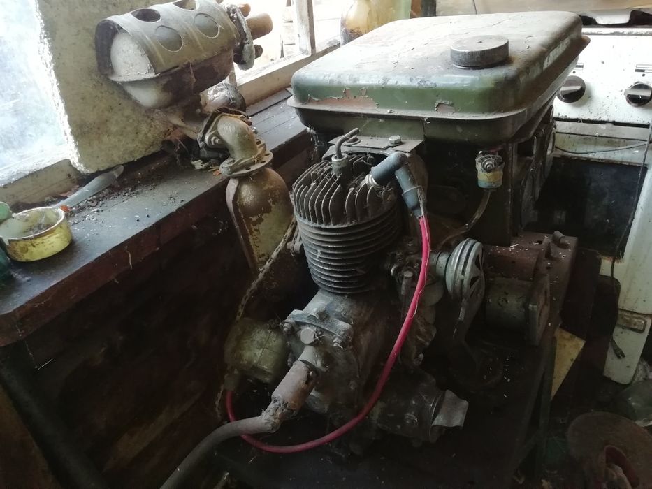 Генератор армійський