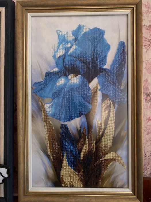 Картина вишита бісером Ірис