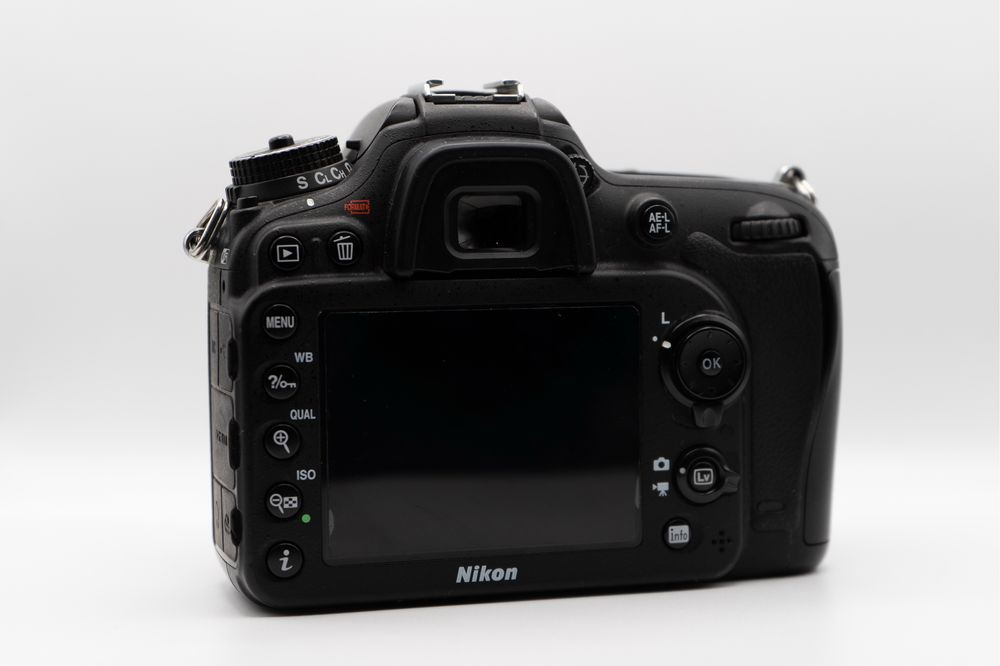 Nikon 7200 + Lente 18-200