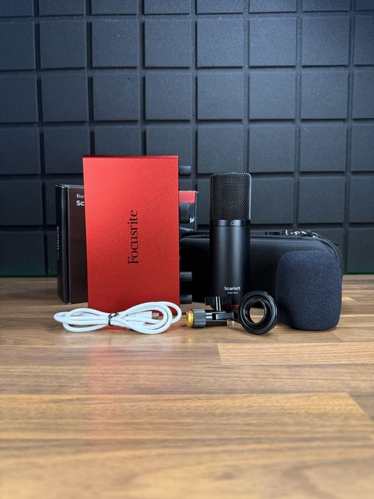 Focusrite Scarlett 2i2 Studio 4th gen (БЕЗКОШТОВНА Доставка!)