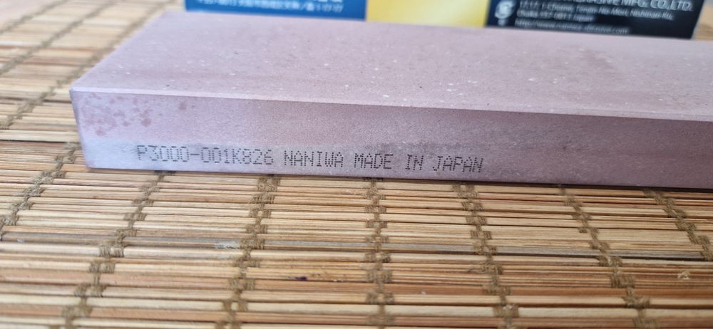 Pedra de afiar Naniwa Pro #3000 – praticamente nova (acabamento espelhado made in japan)