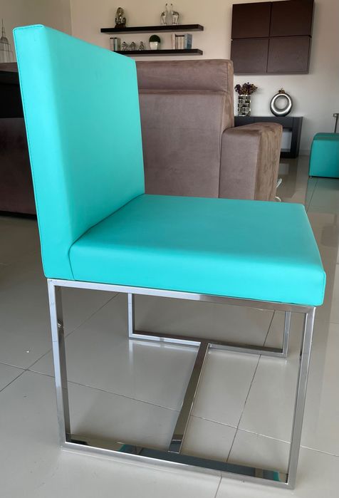 Conjunto mesa de jantar+ 6 cadeiras