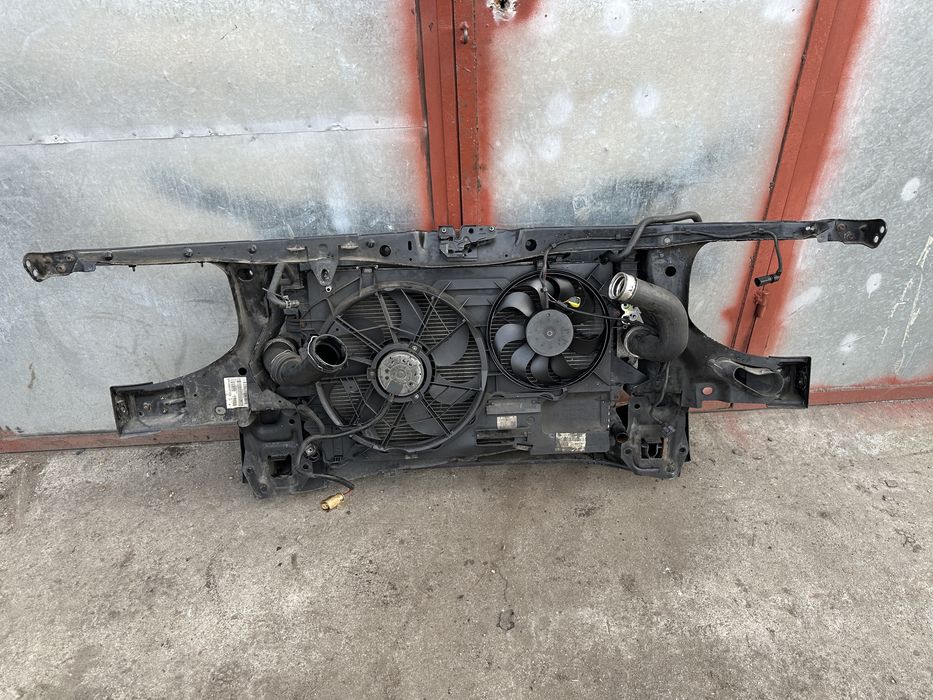 Volkswagen Transporter T5 pas przedni przód kompletny 2.5 TDI przedlif