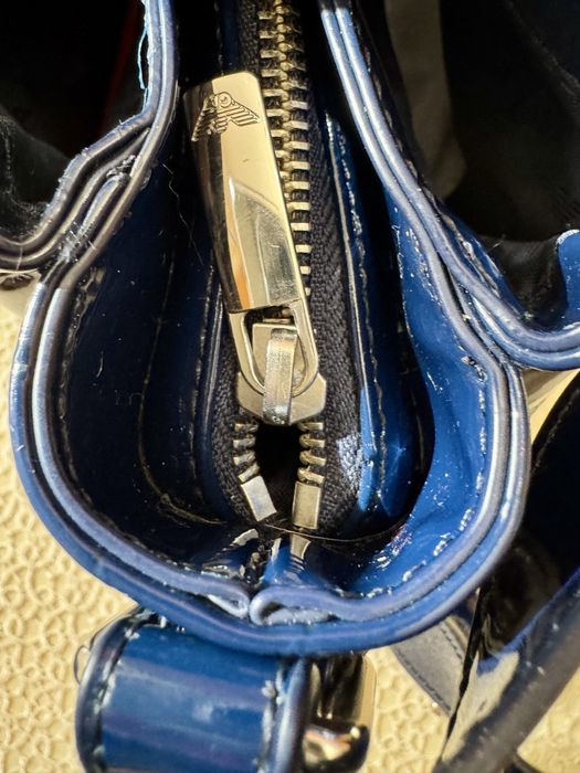 Продам сумку ARMANI JEANS ОРИГИНАЛ состояние новой!