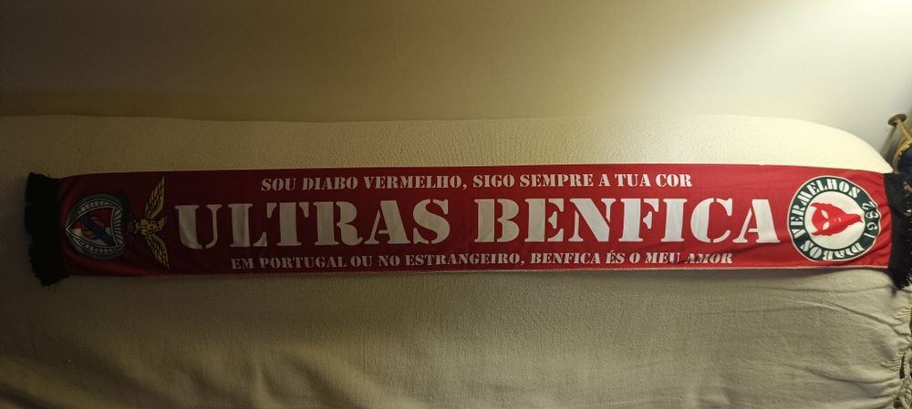 cachecol DV on tour  ultras benfica
