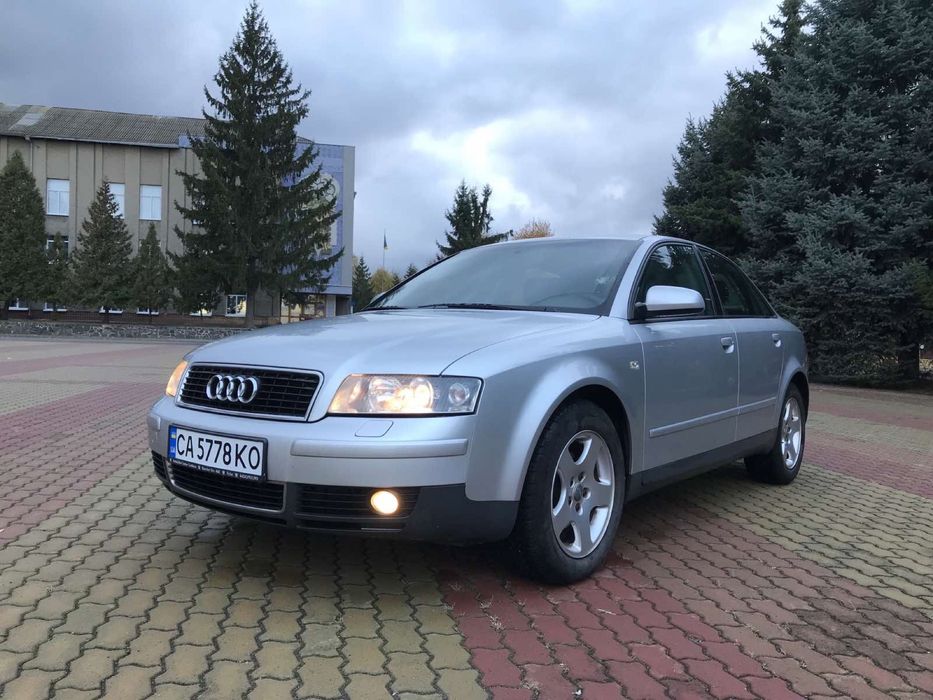 Ауді А 4 Б6.2002 рік.1.6 бензин