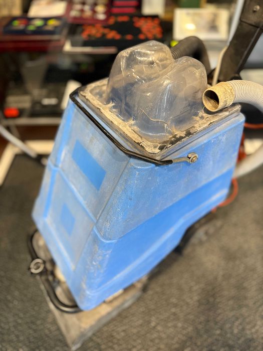 Odkurzacz do prania wykładzin i tapicerki Henkel TW000800