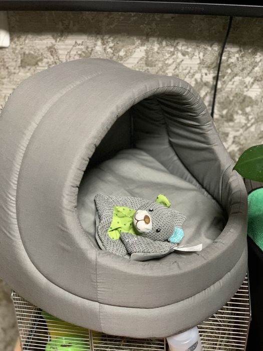 Домик для котенка или маленькой собачки