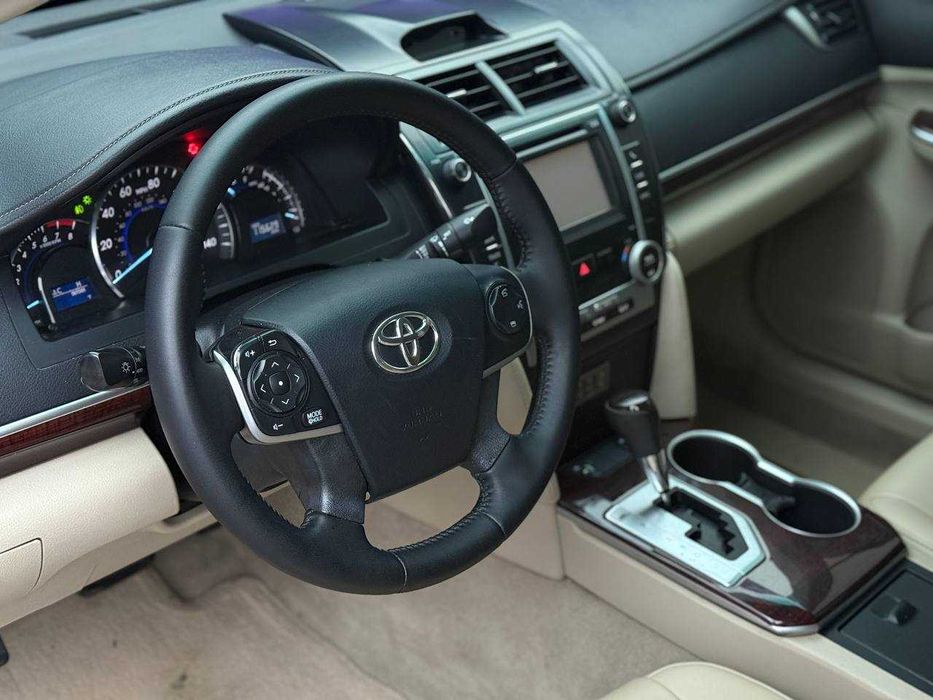Toyota Camry 2012, 3.5 бензин, автомат