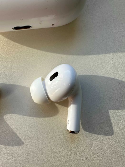 Навушники Apple AirPods Pro 2