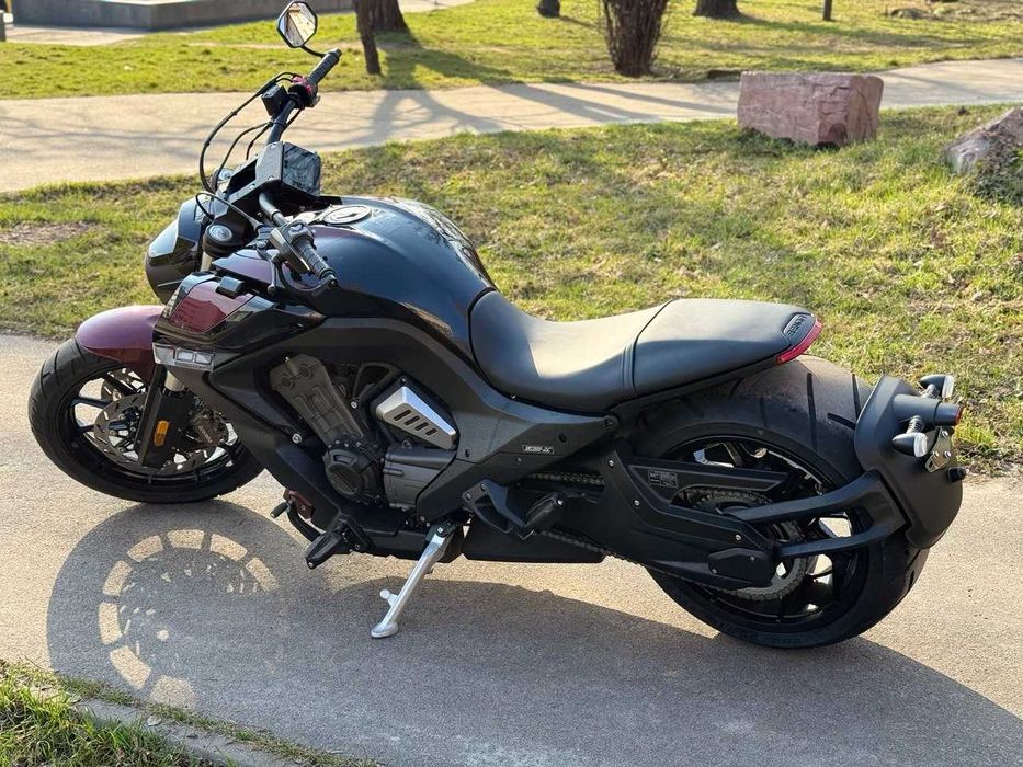 Мотоцикл BENDA LFС 700 PRO