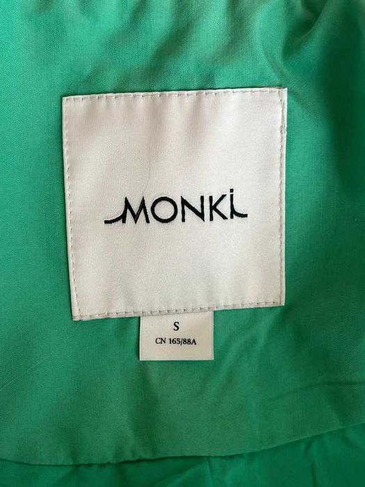 Zielona kurtka bomberka oversize długa Monki S 36 70% modal