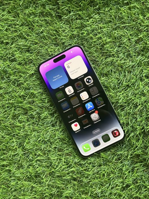 iPhone 14 Pro Max у вишуканому фіолетовому кольорі(айфон)