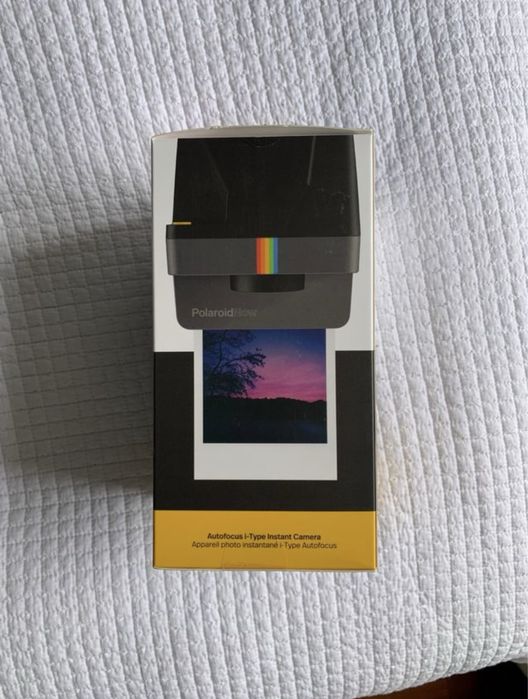 NOVA câmara Polaroid Now everything box