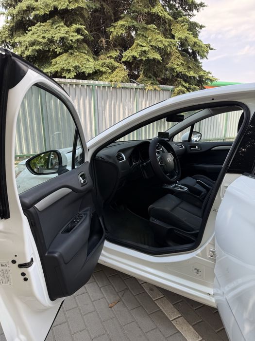 Citroën C4 • 1.6 бензин • автомат
