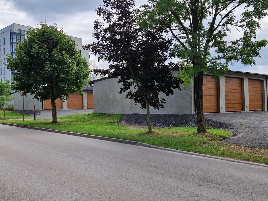 Do wynajęcia GARAŻ MAGAZYN Miejsce Parkingowe 42-480 PORĘBA