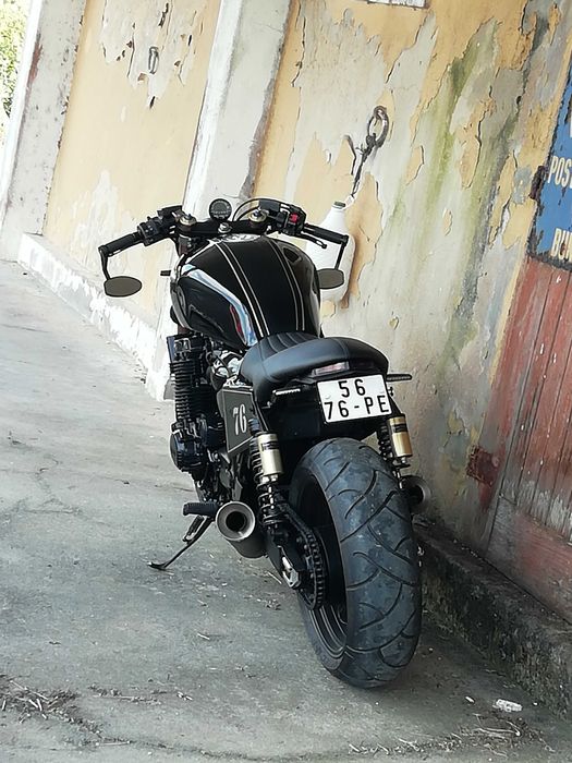 Yamaha café racer